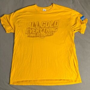 Golden State Warriors 2017 Finals Shirt XL
